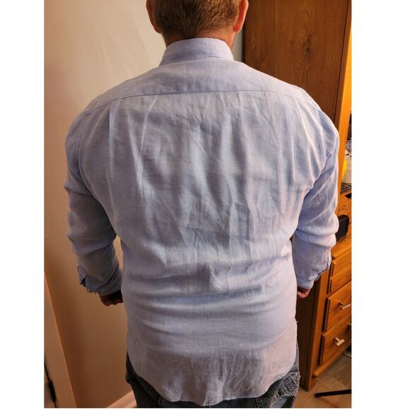 UNIQLO Linen Light Blue Button Down Shirt L Coastal Minimalist Old Money Neutral - Picture 3 of 8